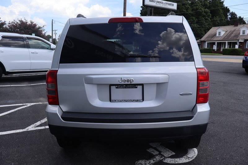 2011 Jeep Patriot Sport - Photo 4 - Hickory, NC 28601