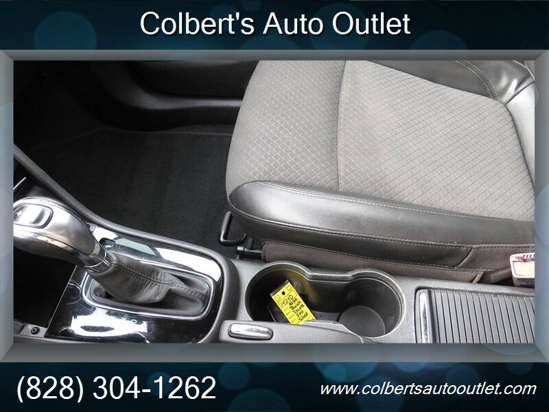 2020 Buick Encore Preferred AWD 4dr Crossover - Photo 18 - Hickory, NC 28601