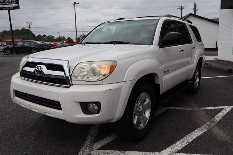 2009 Toyota 4Runner SR5 - Photo 3 - Hickory, NC 28601