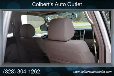 2009 Toyota 4Runner SR5 - Photo 17 - Hickory, NC 28601