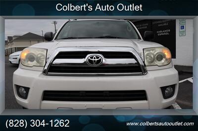2009 Toyota 4Runner SR5 - Photo 9 - Hickory, NC 28601