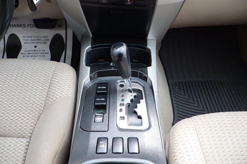 2009 Toyota 4Runner SR5 - Photo 24 - Hickory, NC 28601