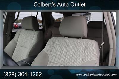 2009 Toyota 4Runner SR5 - Photo 13 - Hickory, NC 28601