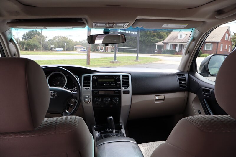 2009 Toyota 4Runner SR5 - Photo 21 - Hickory, NC 28601