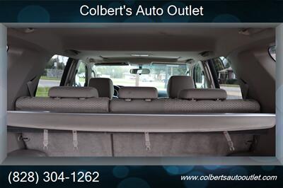 2009 Toyota 4Runner SR5 - Photo 8 - Hickory, NC 28601