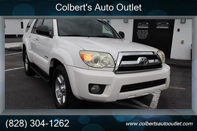 2009 Toyota 4Runner SR5 - Photo 2 - Hickory, NC 28601