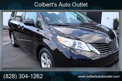 2011 Toyota Sienna LE 8-Passenger - Photo 2 - Hickory, NC 28601