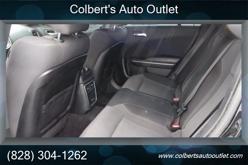 2019 Dodge Charger SXT - Photo 8 - Hickory, NC 28601
