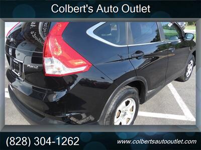 2013 Honda CR-V LX AWD 4dr SUV - Photo 8 - Hickory, NC 28601