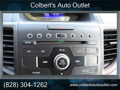 2013 Honda CR-V LX AWD 4dr SUV - Photo 26 - Hickory, NC 28601