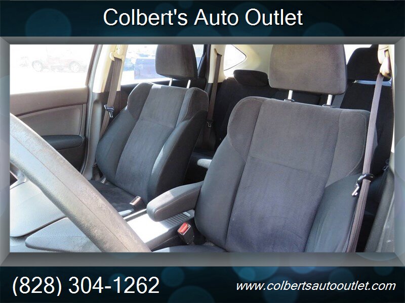 2013 Honda CR-V LX AWD 4dr SUV - Photo 12 - Hickory, NC 28601