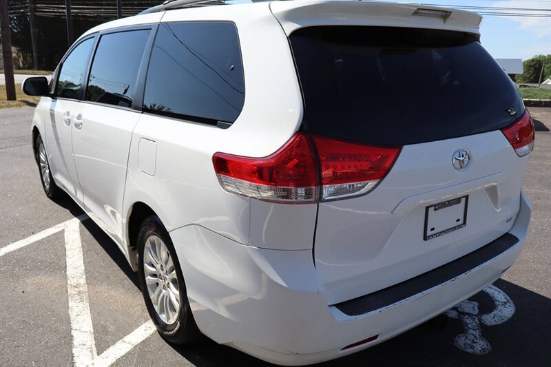 2012 Toyota Sienna LE 8 Passenger 4dr Mini Van V6 - Photo 6 - Hickory, NC 28601