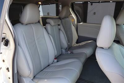 2012 Toyota Sienna LE 8 Passenger 4dr Mini Van V6 - Photo 17 - Hickory, NC 28601