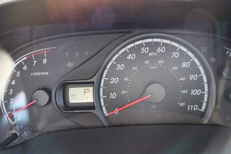 2012 Toyota Sienna LE 8 Passenger 4dr Mini Van V6 - Photo 24 - Hickory, NC 28601