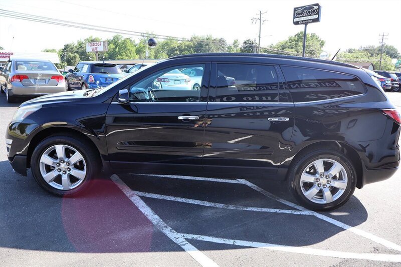 2017 Chevrolet Traverse LT 4dr SUV w/1LT - Photo 6 - Hickory, NC 28601