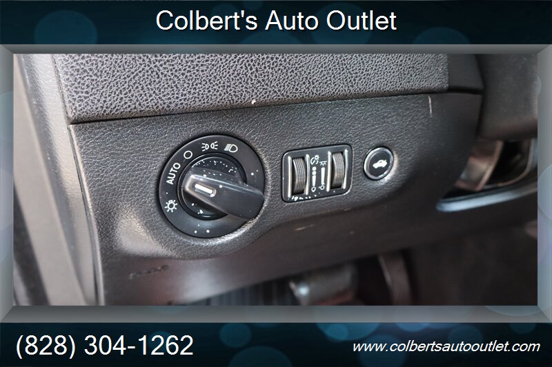2013 Dodge Charger SE - Photo 20 - Hickory, NC 28601