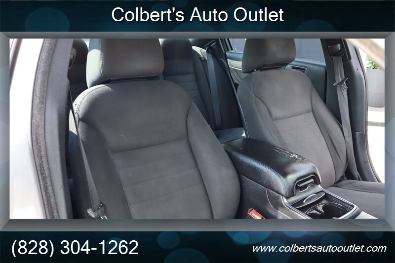 2013 Dodge Charger SE - Photo 18 - Hickory, NC 28601