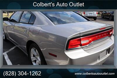 2013 Dodge Charger SE - Photo 6 - Hickory, NC 28601