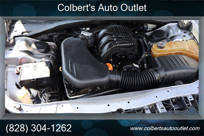 2013 Dodge Charger SE - Photo 10 - Hickory, NC 28601