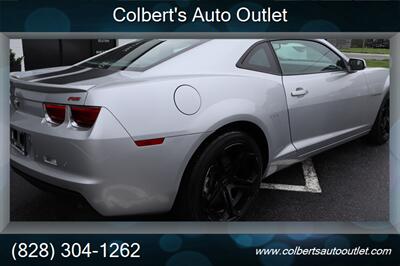 2010 Chevrolet Camaro LT - Photo 8 - Hickory, NC 28601