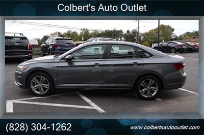 2019 Volkswagen Jetta R-Line - Photo 7 - Hickory, NC 28601