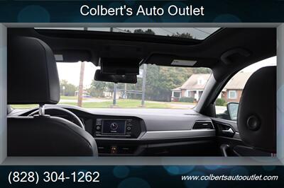 2019 Volkswagen Jetta R-Line - Photo 24 - Hickory, NC 28601