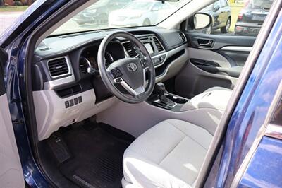 2016 Toyota Highlander LE AWD 4dr SUV - Photo 37 - Hickory, NC 28601