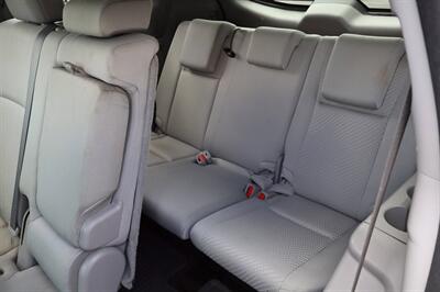2016 Toyota Highlander LE AWD 4dr SUV - Photo 16 - Hickory, NC 28601