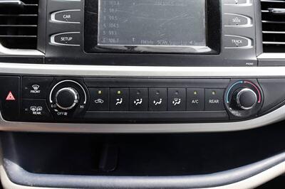 2016 Toyota Highlander LE AWD 4dr SUV - Photo 27 - Hickory, NC 28601