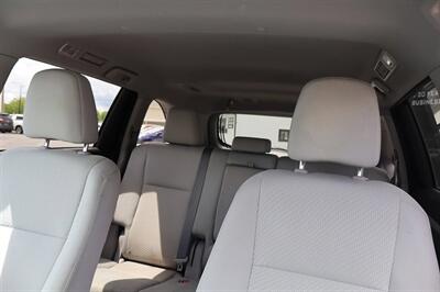 2016 Toyota Highlander LE AWD 4dr SUV - Photo 32 - Hickory, NC 28601