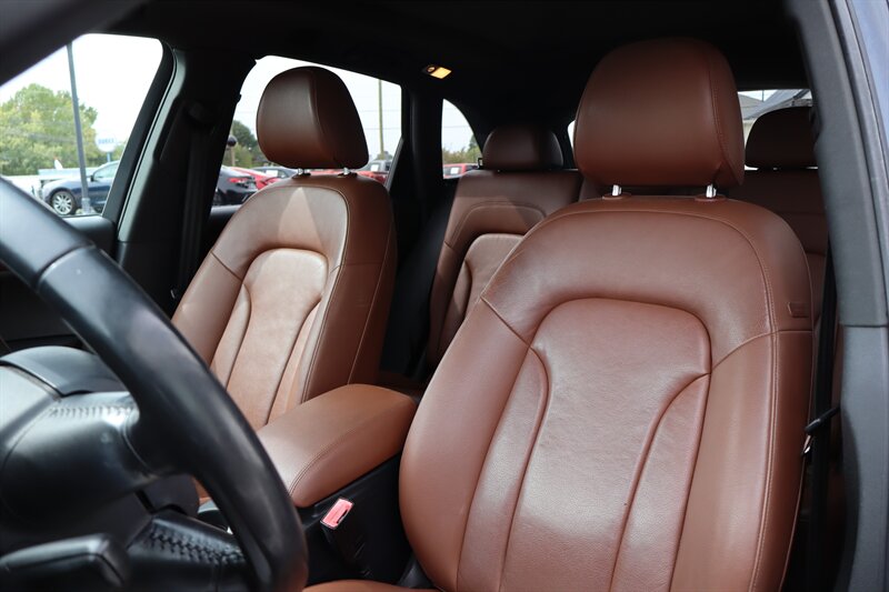 2012 Audi Q5 3.2 quattro Premium Plus - Photo 18 - Hickory, NC 28601