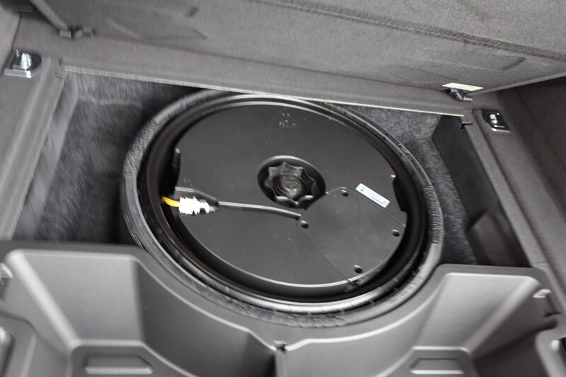2012 Audi Q5 3.2 quattro Premium Plus - Photo 13 - Hickory, NC 28601