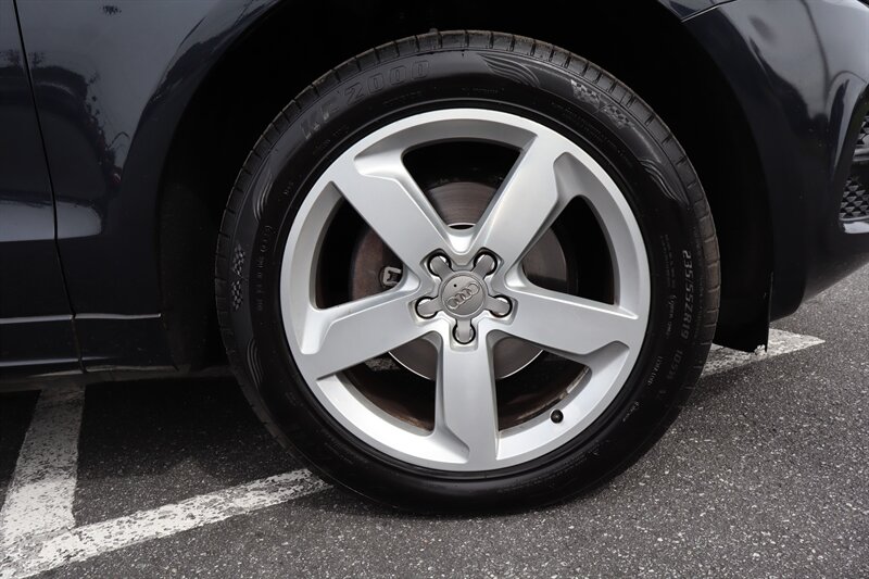 2012 Audi Q5 3.2 quattro Premium Plus - Photo 7 - Hickory, NC 28601