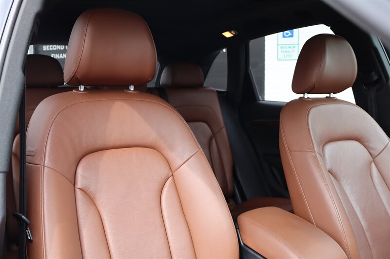 2012 Audi Q5 3.2 quattro Premium Plus - Photo 29 - Hickory, NC 28601