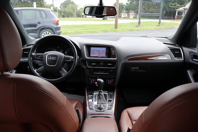 2012 Audi Q5 3.2 quattro Premium Plus - Photo 37 - Hickory, NC 28601