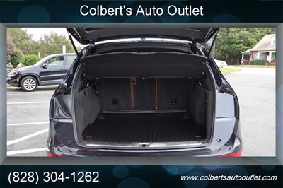 2012 Audi Q5 3.2 quattro Premium Plus - Photo 12 - Hickory, NC 28601