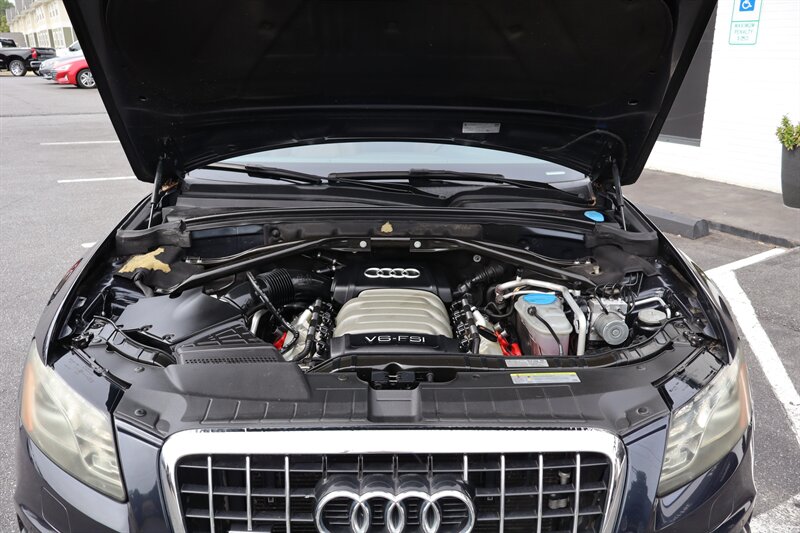 2012 Audi Q5 3.2 quattro Premium Plus - Photo 11 - Hickory, NC 28601