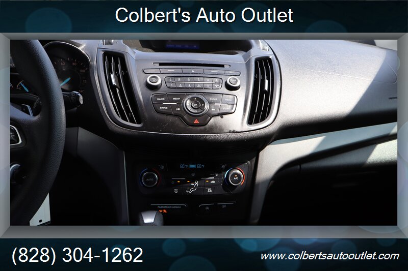 2017 Ford Escape SE - Photo 18 - Hickory, NC 28601