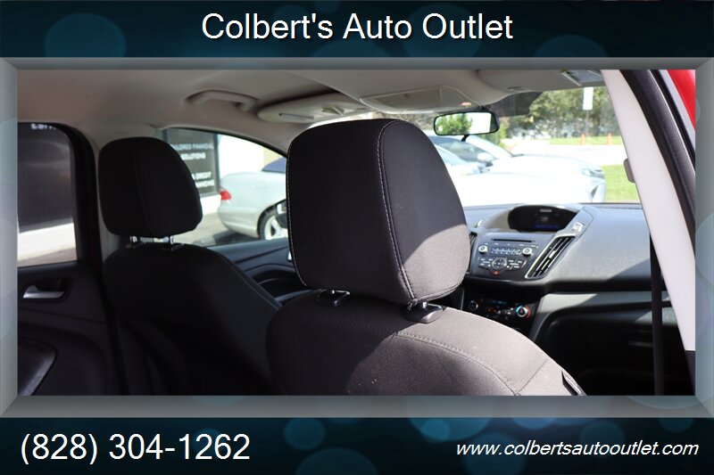 2017 Ford Escape SE - Photo 32 - Hickory, NC 28601