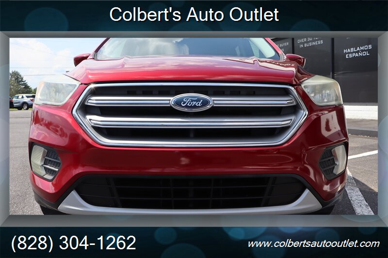 2017 Ford Escape SE - Photo 8 - Hickory, NC 28601