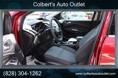 2017 Ford Escape SE - Photo 15 - Hickory, NC 28601