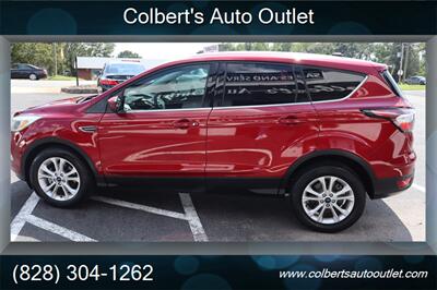 2017 Ford Escape SE - Photo 6 - Hickory, NC 28601