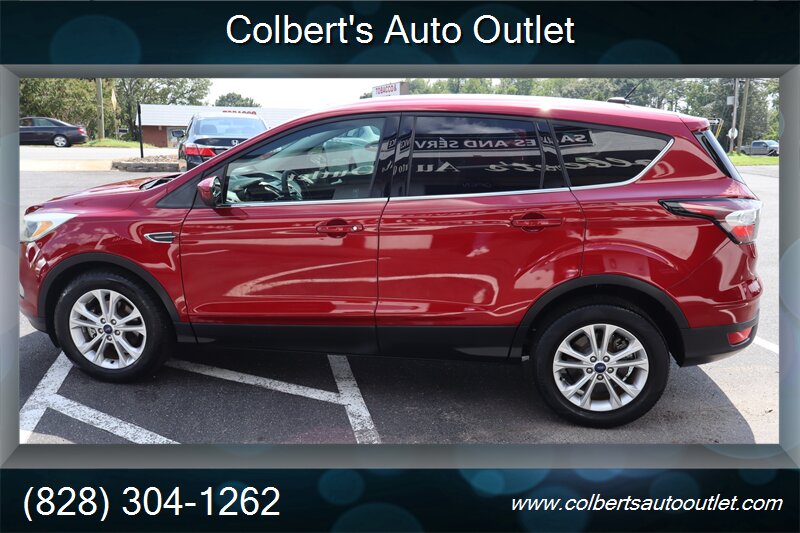 2017 Ford Escape SE - Photo 6 - Hickory, NC 28601