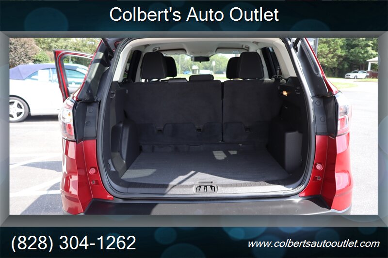 2017 Ford Escape SE - Photo 11 - Hickory, NC 28601