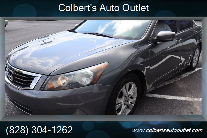 2010 Honda Accord LX-P - Photo 4 - Hickory, NC 28601