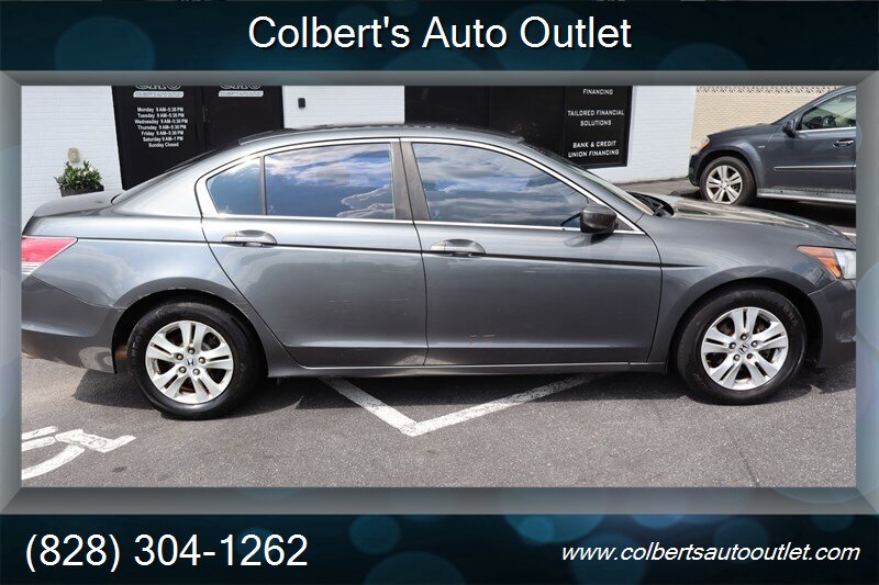 2010 Honda Accord LX-P - Photo 9 - Hickory, NC 28601