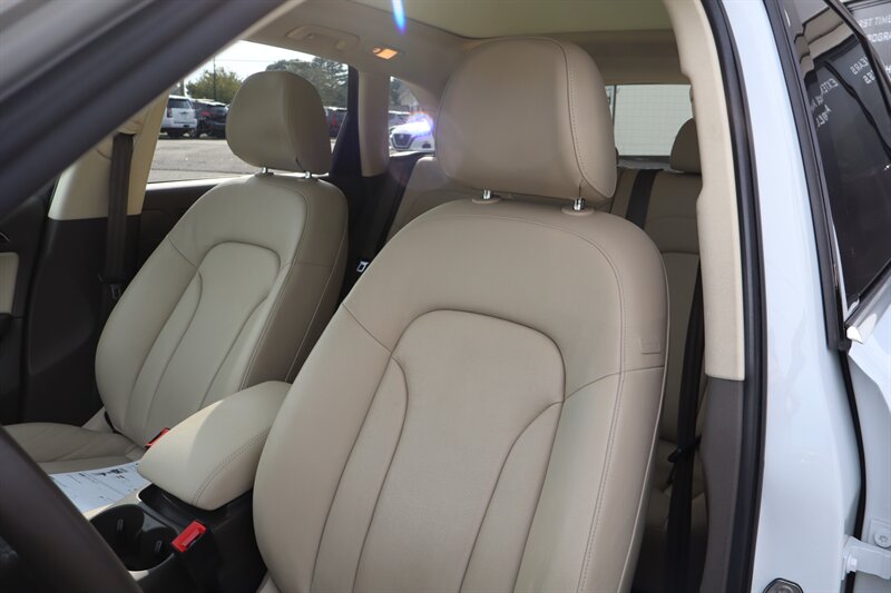 2016 Audi Q5 3.0T quattro Premium Plus - Photo 14 - Hickory, NC 28601