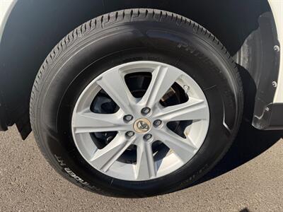 2012 Toyota Highlander SE   - Photo 11 - San Jose, CA 95112