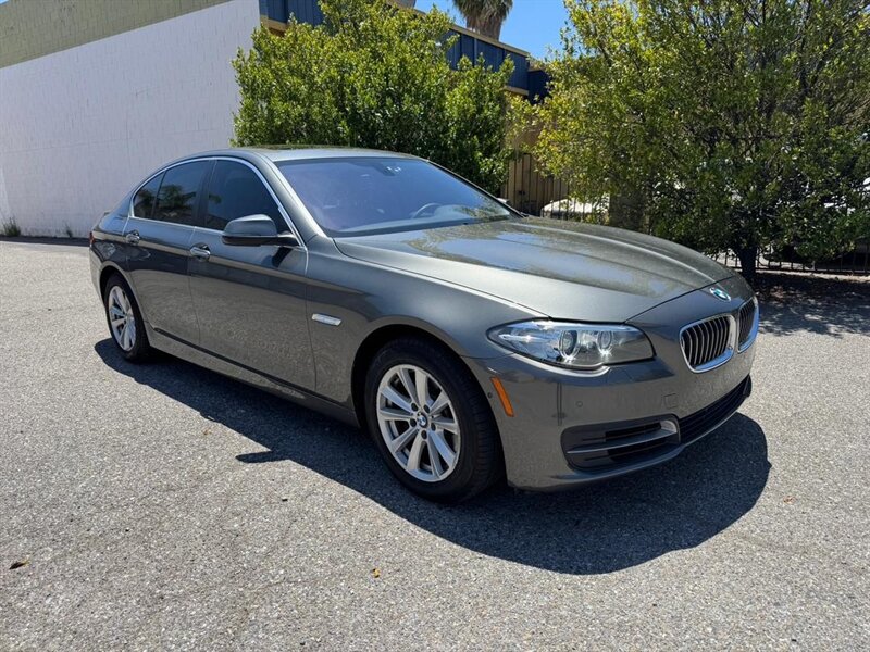 2014 BMW 5 Series 528i Sedan's photo
