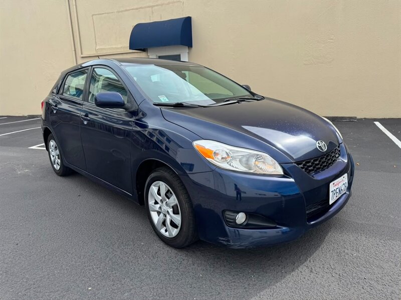 2013 Toyota Matrix S  